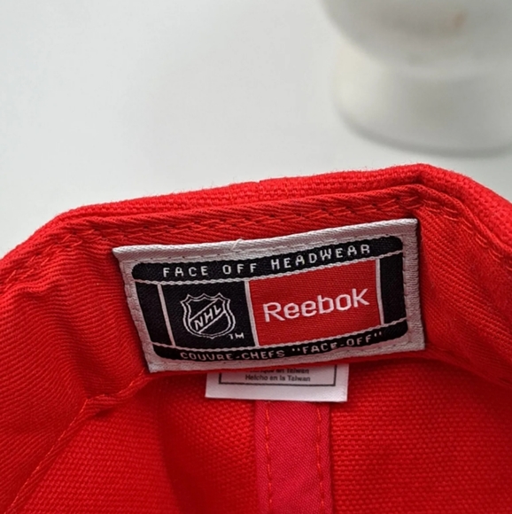 Chicago Blackhawks Script Style Reebok Snapback - Picture 5 of 6